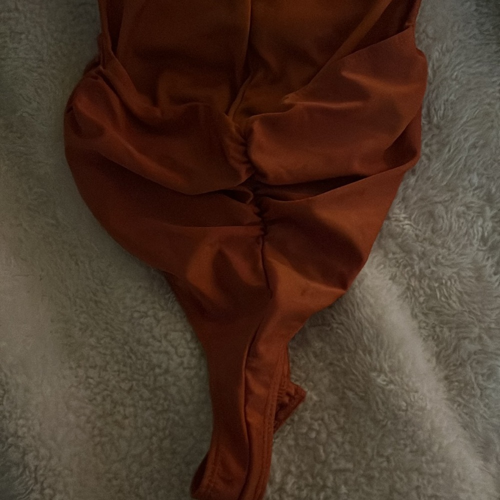 TIL we meet again ruched bodysuit - Picture 4 of 4